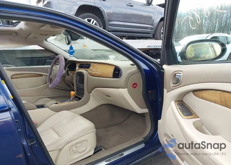 2004 Jaguar S-Type 3.0L V6 from USA, damaged, VIN SAJEA01T64FN03449